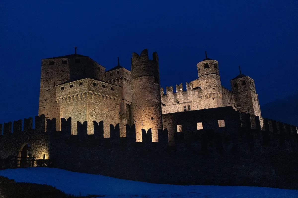 Feste ed Eventi a Fénis: Scopri la Cultura della Valle d'Aosta