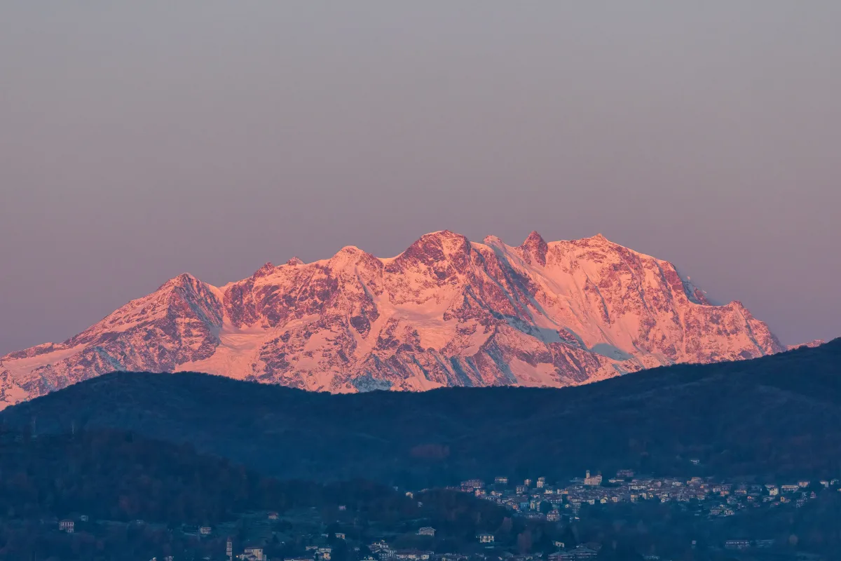 Gressoney-La-Trinité: La Perla del Monte Rosa per Una Vacanza Indimenticabile